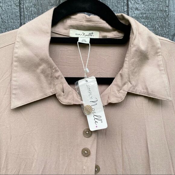 Simply Noelle Button Front Wide Long Sleeve Blouse NWT XXL - Picture 2 of 5